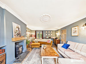Living Room- click for photo gallery